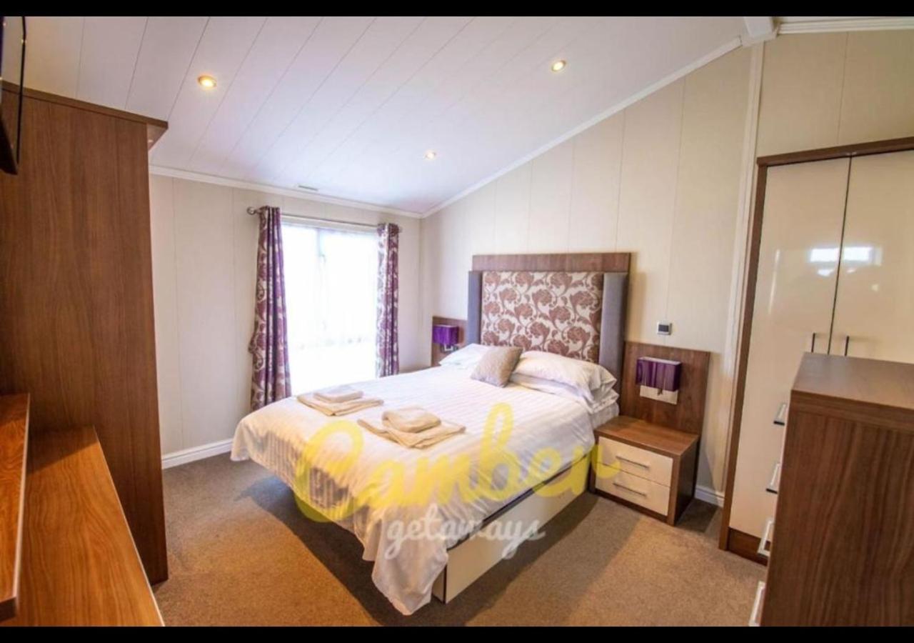 Mp768 - Camber Sands Holiday Park - Huge Lodge - Small Dog Friendly - Sleeps 8 Экстерьер фото