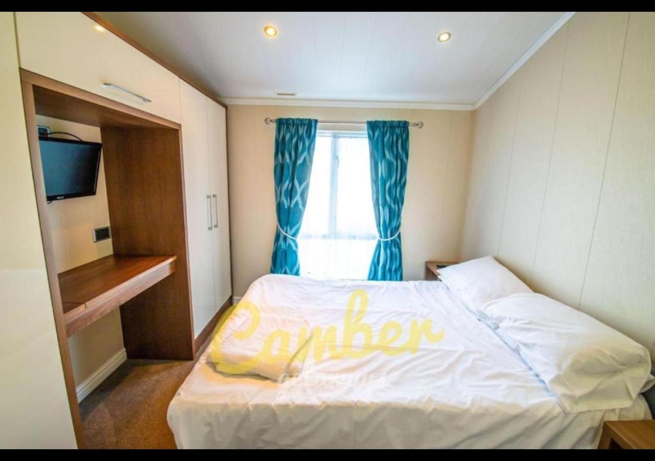 Mp768 - Camber Sands Holiday Park - Huge Lodge - Small Dog Friendly - Sleeps 8 Экстерьер фото