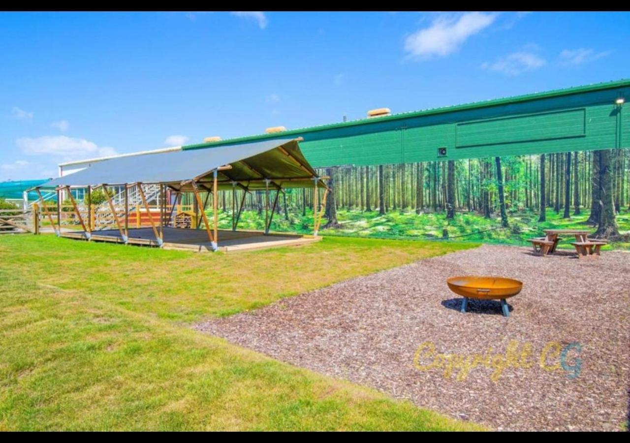 Mp768 - Camber Sands Holiday Park - Huge Lodge - Small Dog Friendly - Sleeps 8 Экстерьер фото
