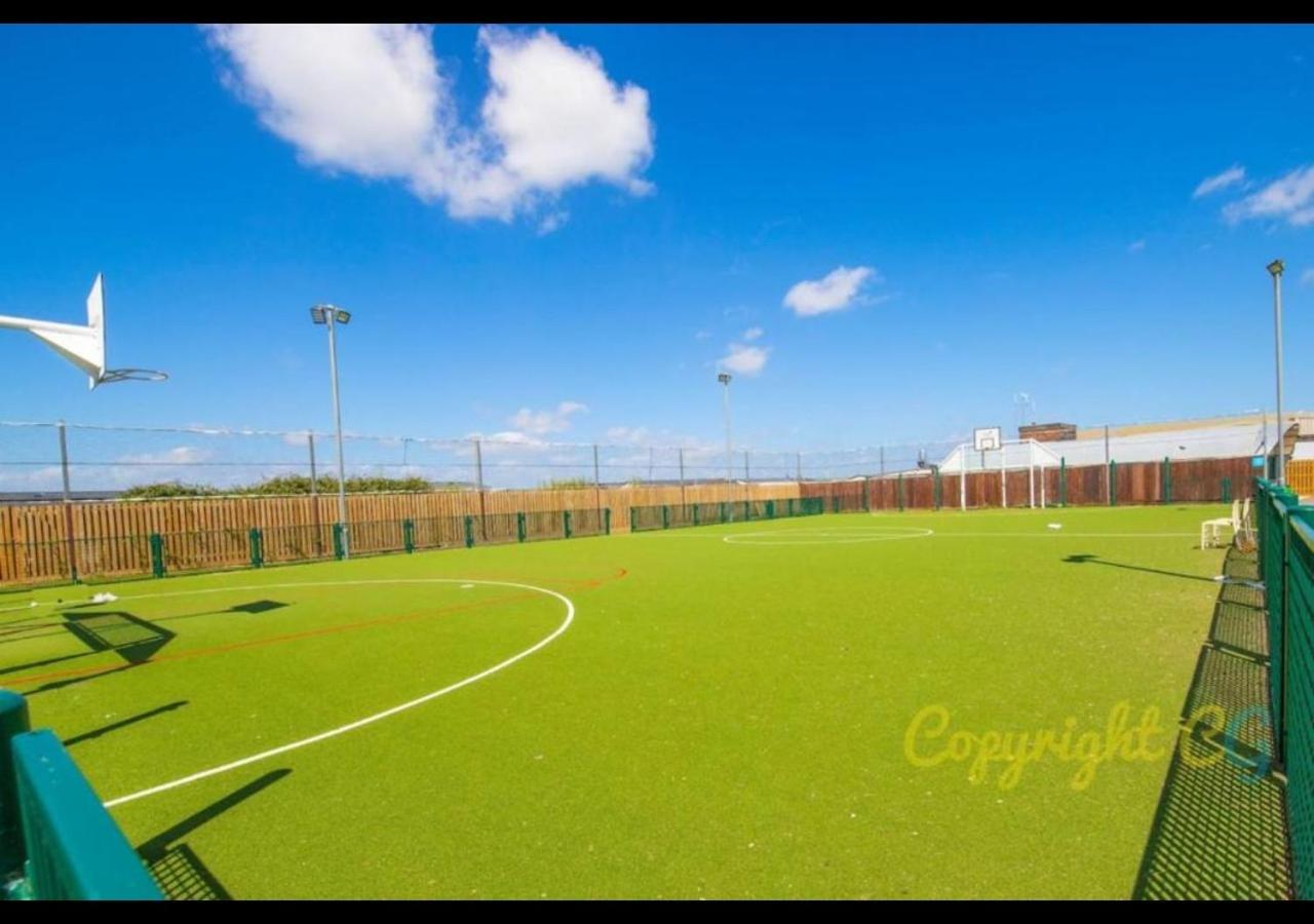 Mp768 - Camber Sands Holiday Park - Huge Lodge - Small Dog Friendly - Sleeps 8 Экстерьер фото